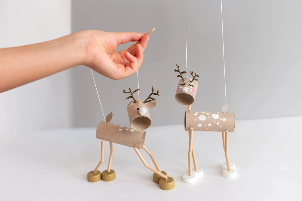 DIY Puppets Made from Cardboard Tubes